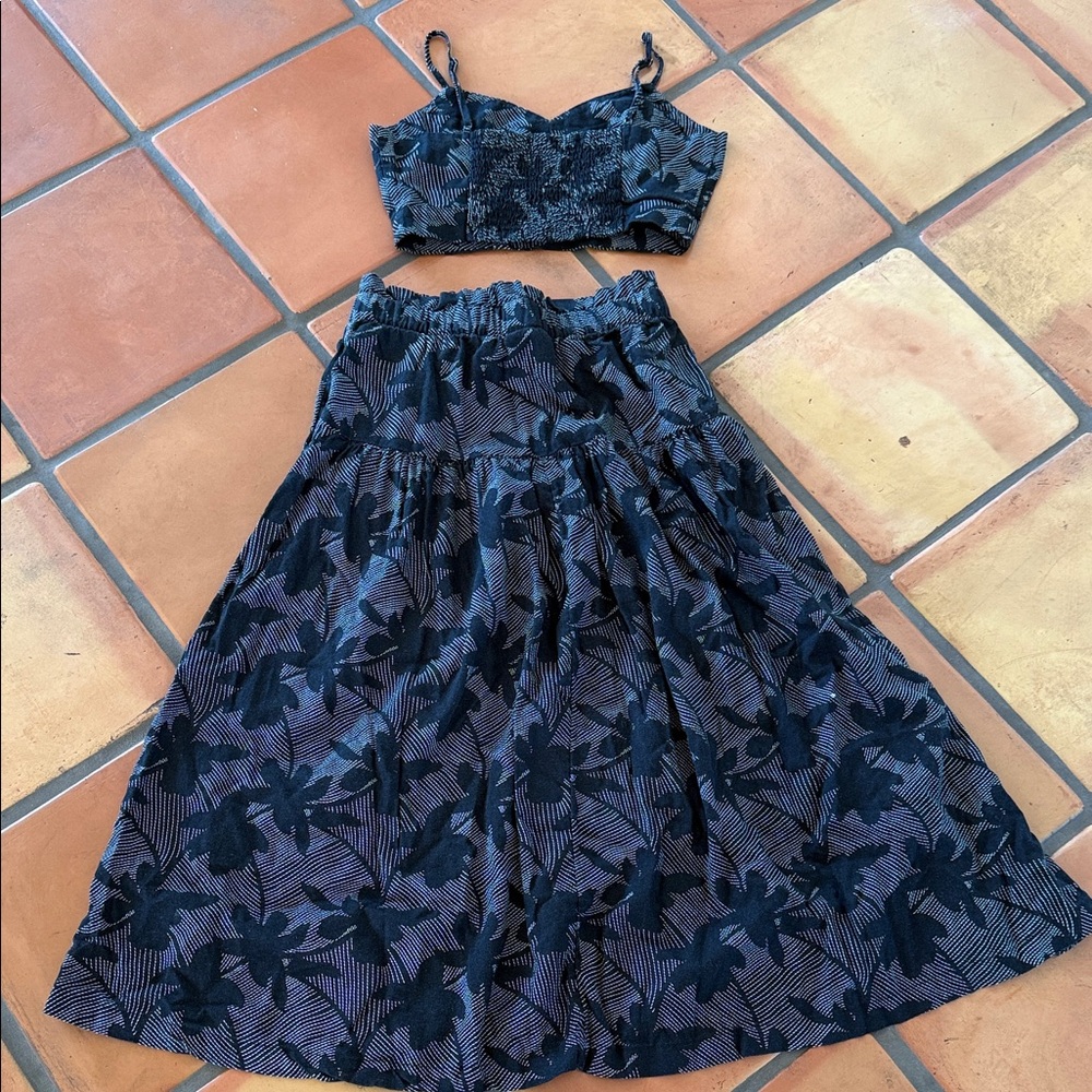Universal Thread Women's Bra Tank Top - Black Floral and Matching Skirt - Picture 5 of 13